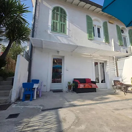 Maison à Et Sa Terrasse Exposée Sud *